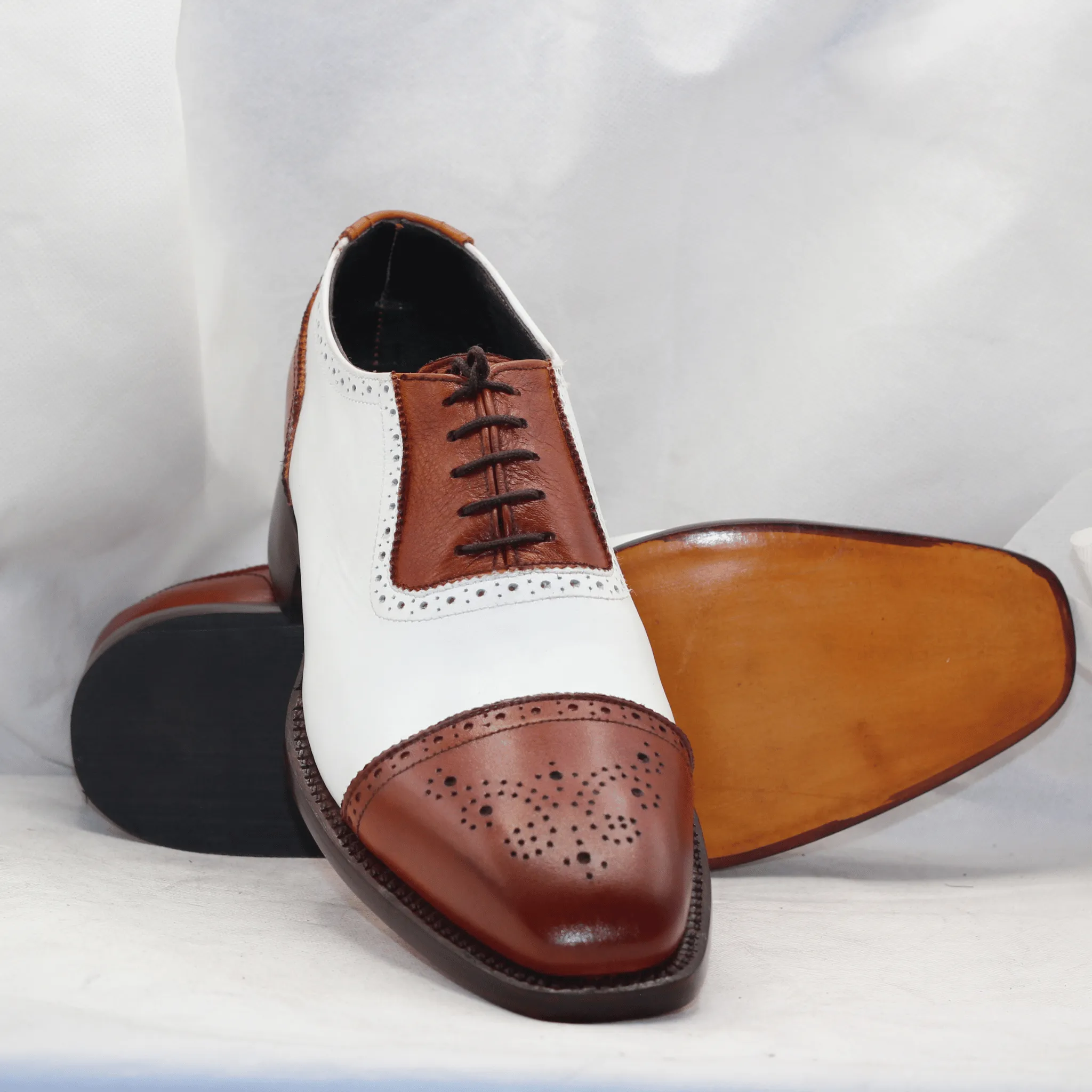 Men's Two-Tone Wingtip Brogues – Artisan-Crafted Leather Oxfords Brown & White Cap-Toe Leather Oxfords – Elegant Formal Shoes – Formal Dress Shoes