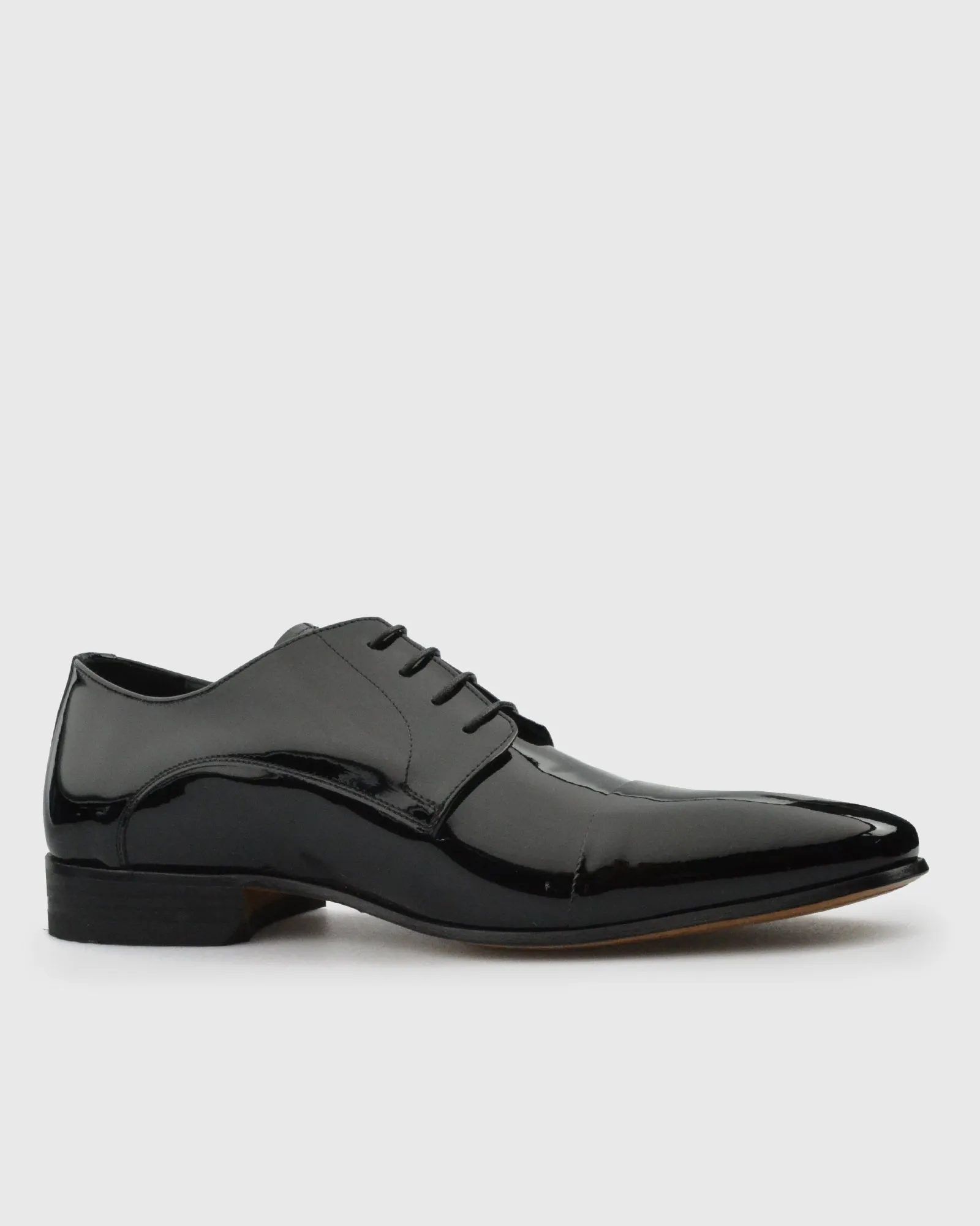 VINCENT & FRANKS VFS24RO BLACK PATENT DERBY SHOE